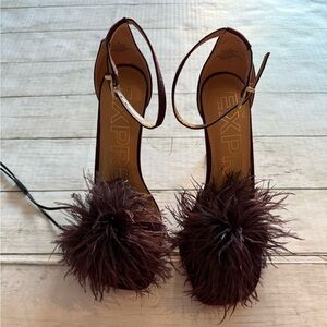 Wine Express Feathered Heels